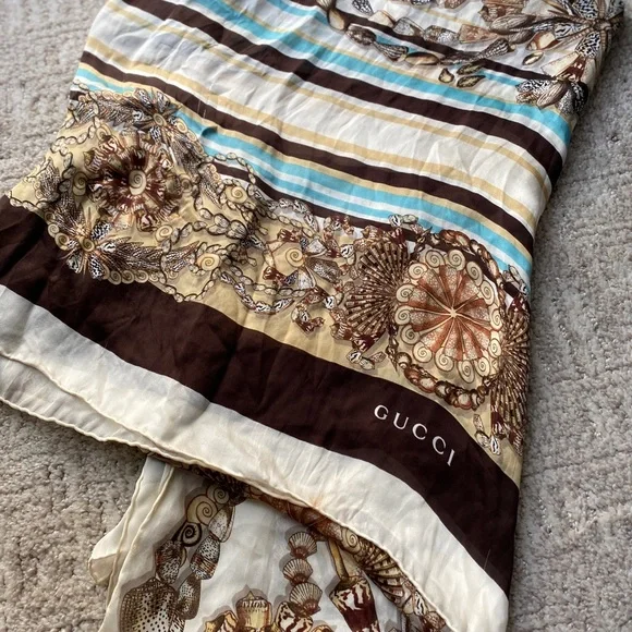Vintage Gucci Silk Scarf - Picture 4 of 10